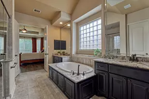 6 Devon Dale Dr, Tomball, TX 77375 - Photo 31