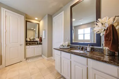 1110 Sherwood Trail, Houston, TX 77043 - Photo 13