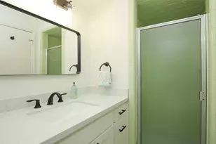 4609 Kinglet St, Houston, TX 77035 - Photo 27
