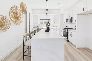 2417 Harrington St St, Houston, TX 77026 - Photo 39