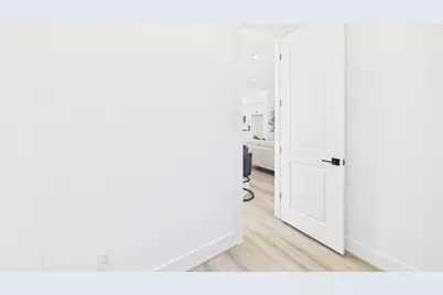 2417 Harrington St Street, Houston, TX 77026 - Photo 25
