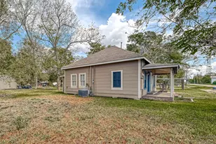 406 Woodward, Damon, TX 77430 - Photo 43