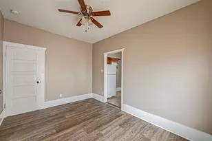 406 Woodward, Damon, TX 77430 - Photo 17