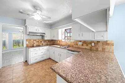 11703 Parkriver Drive, Houston, TX 77070 - Photo 9