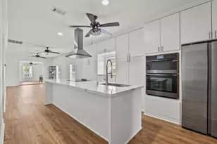 7013 Corsicana St, Houston, TX 77020 - Photo 1