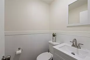 16522 Space Center Blvd, Houston, TX 77058 - Photo 17