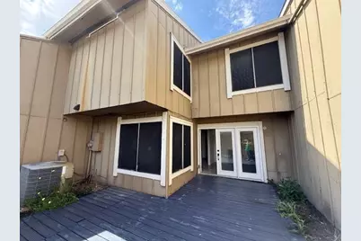 6106 W Airport Boulevard #18, Houston, TX 77035 - Photo 9