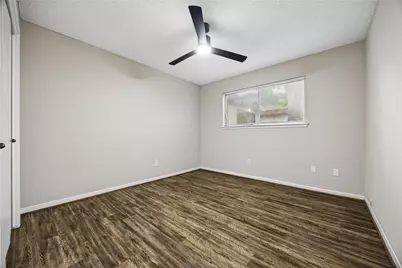 6527 Briar Glade Drive, Houston, TX 77072 - Photo 13