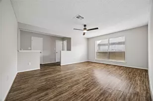 6527 Briar Glade Dr, Houston, TX 77072 - Photo 15