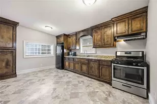 9430 E Avenue K, Houston, TX 77012 - Photo 5