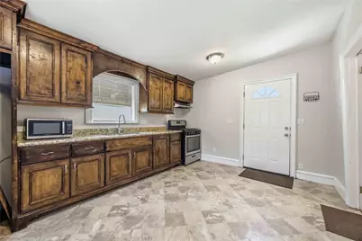 9430 E Avenue K #A, Houston, TX 77012 - Photo 3