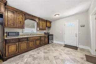 9430 E Avenue K, Houston, TX 77012 - Photo 3