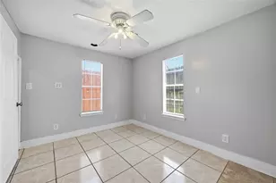 9430 E Avenue K, Houston, TX 77012 - Photo 15