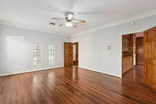 14819 Walbrook Dr, Sugar Land, TX 77498 - Photo 19