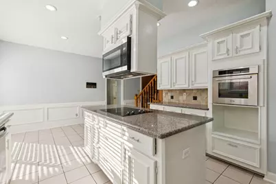 14819 Walbrook Drive, Sugar Land, TX 77498 - Photo 7
