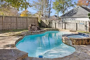 14819 Walbrook Dr, Sugar Land, TX 77498 - Photo 39