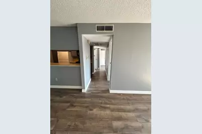 2818 S Bartell Drive #311, Houston, TX 77054 - Photo 5