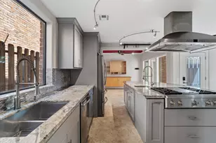 6215 Westcott St, Houston, TX 77007 - Photo 15