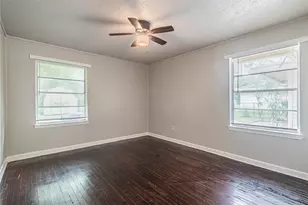 5818 Glenhurst Dr, Houston, TX 77033 - Photo 9