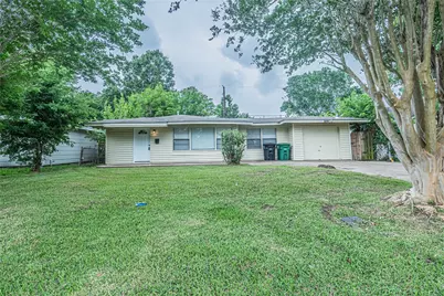 5818 Glenhurst Drive, Houston, TX 77033 - Photo 1