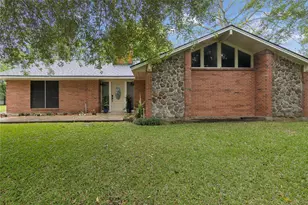 1206 Fay Ave, Kemah, TX 77565 - Photo 1