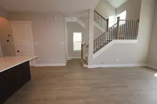 16020 Hayes Pk Dr, Houston, TX 77079 - Photo 9