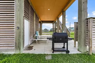 2301 Bluewater Hwy, Surfside Beach, TX 77541 - Photo 11