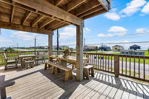 2301 Bluewater Hwy, Surfside Beach, TX 77541 - Photo 5