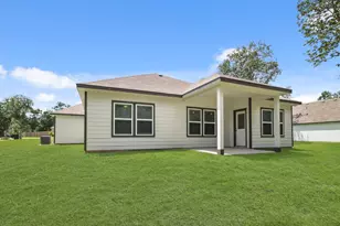 18311 Tammy Nell Ct, Willis, TX 77378 - Photo 3