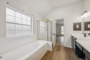 11207 Briscoe Ln, Pearland, TX 77584 - Photo 17