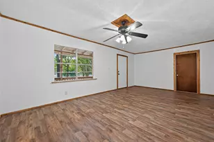 450 Dove Creek Dr, Coldspring, TX 77331 - Photo 11