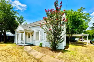 559 Madison, La Grange, TX 78945 - Photo 3