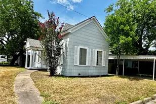 559 Madison, La Grange, TX 78945 - Photo 5