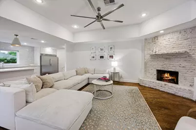 2503 Stoney Brook Drive, Houston, TX 77063 - Photo 7