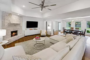 2503 Stoney Brook Dr, Houston, TX 77063 - Photo 5