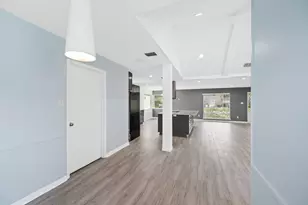10623 Wickersham Ln, Houston, TX 77042 - Photo 13