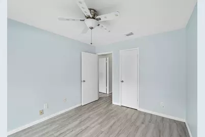 10623 Wickersham Lane, Houston, TX 77042 - Photo 25