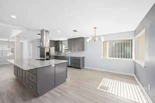 10623 Wickersham Ln, Houston, TX 77042 - Photo 9