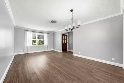 11102 Endicott Lane, Houston, TX 77035 - Photo 7