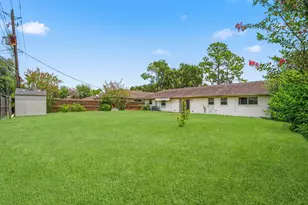 11102 Endicott Ln, Houston, TX 77035 - Photo 27
