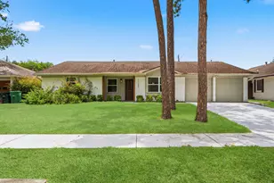 11102 Endicott Ln, Houston, TX 77035 - Photo 5