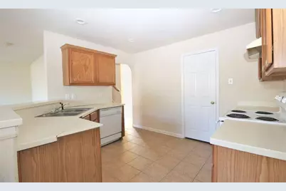 11148 Opatrny Meadows Lane, Houston, TX 77064 - Photo 7