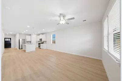 103 Bentwater Lane, Clute, TX 77531 - Photo 13
