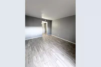 3015 Walnut Bend Lane #13, Houston, TX 77042 - Photo 7