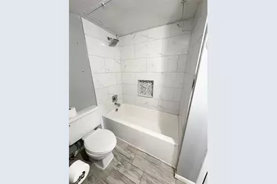 3015 Walnut Bend Lane #13, Houston, TX 77042 - Photo 11