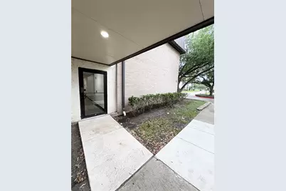 3015 Walnut Bend Lane #13, Houston, TX 77042 - Photo 13