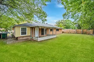 11111 Longcommon Dr, Houston, TX 77099 - Photo 27