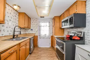 7136 Crownwest St, Houston, TX 77072 - Photo 17