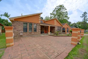 316 Hickman Ln, Angleton, TX 77515 - Photo 41