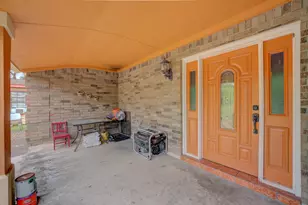 316 Hickman Ln, Angleton, TX 77515 - Photo 37